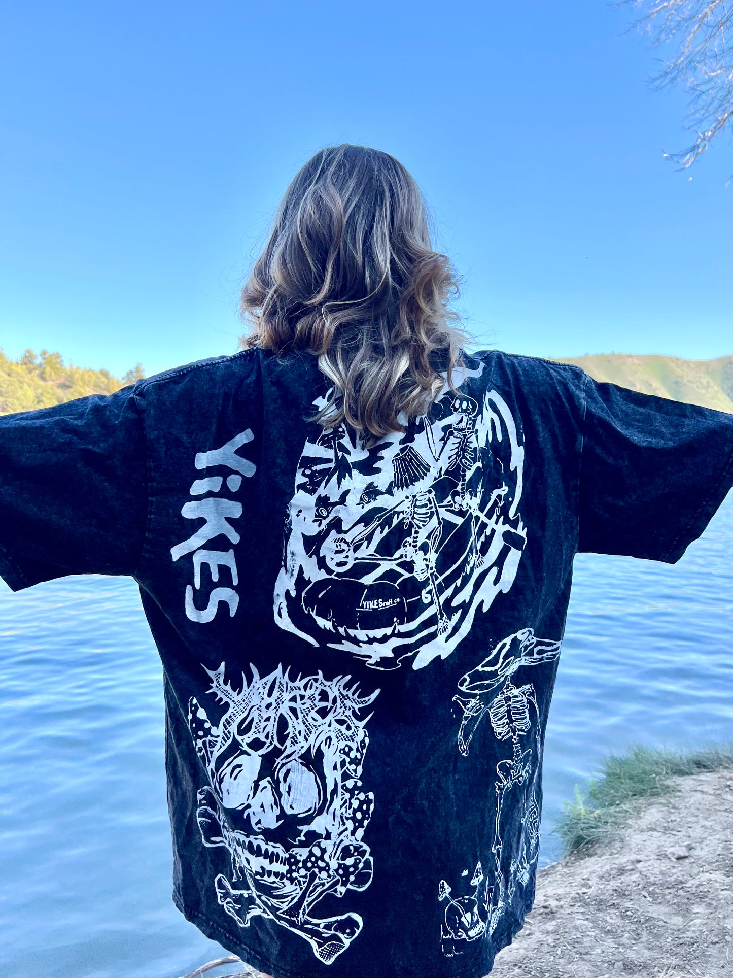 XL Black Acid Wash ‘Jizzin’ Tee