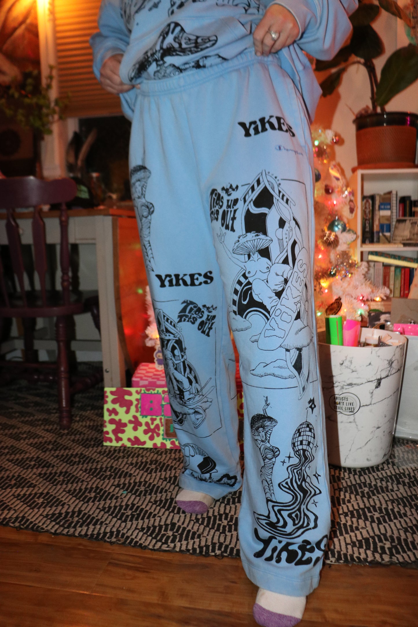 AMAZEBALLz Women’s Champion Sweatsuit